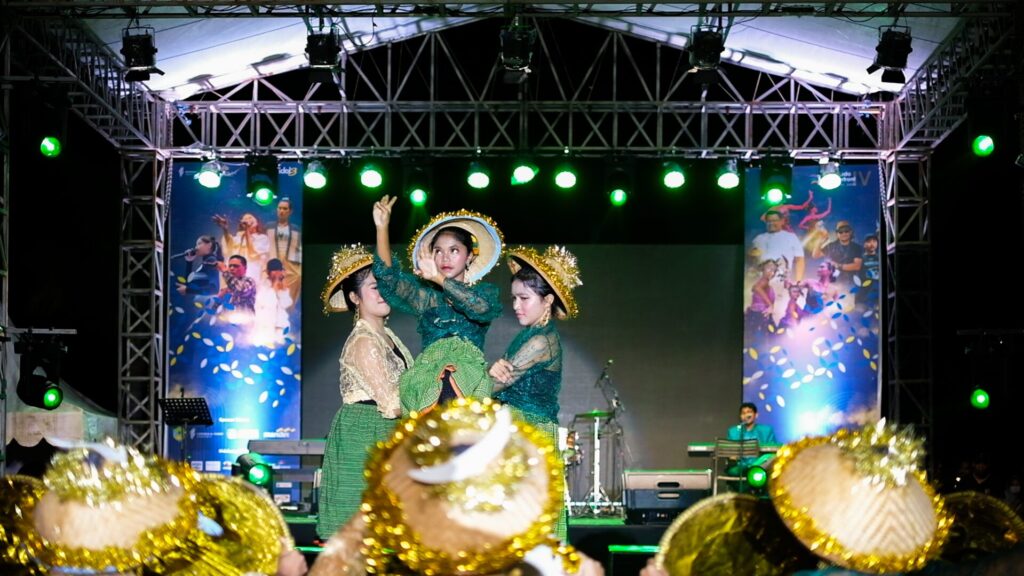 Komodo Waterfront Festival